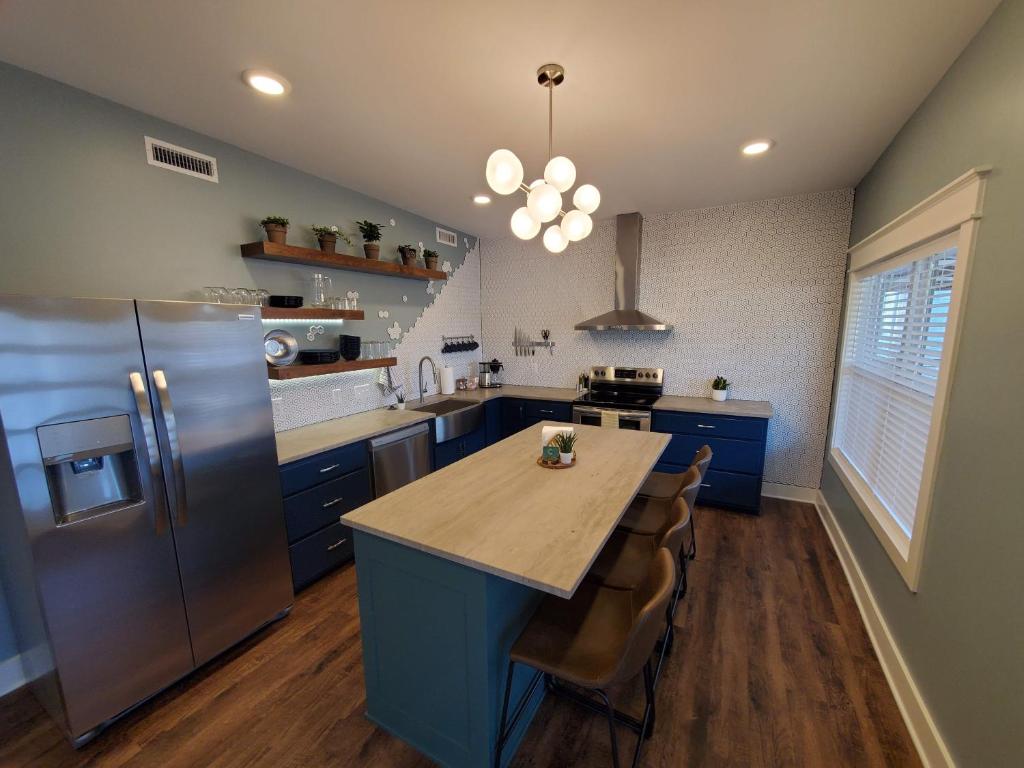 Pickwick Places 201 image