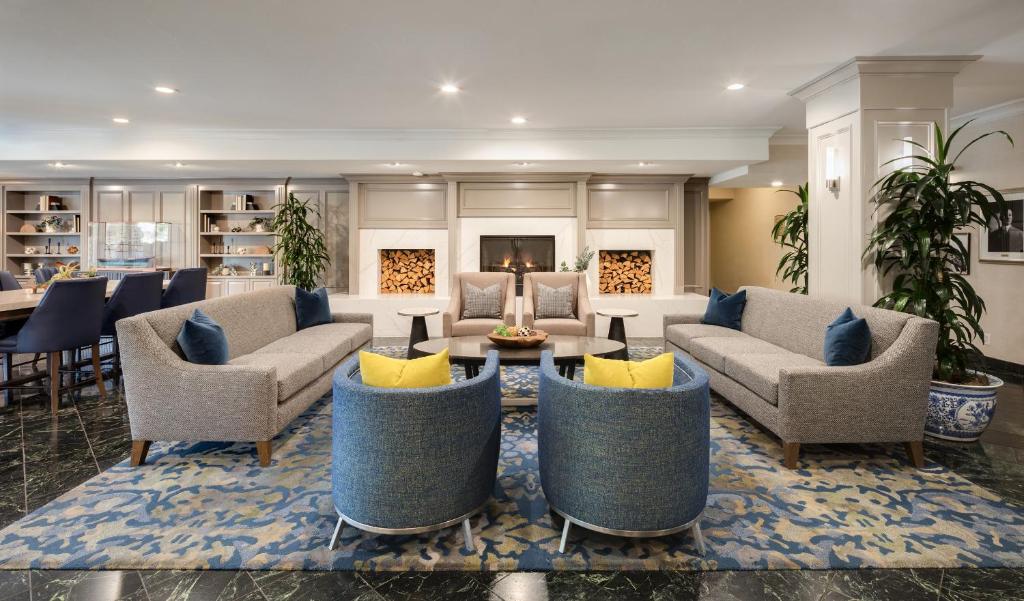 Ayres Suites Yorba Linda image