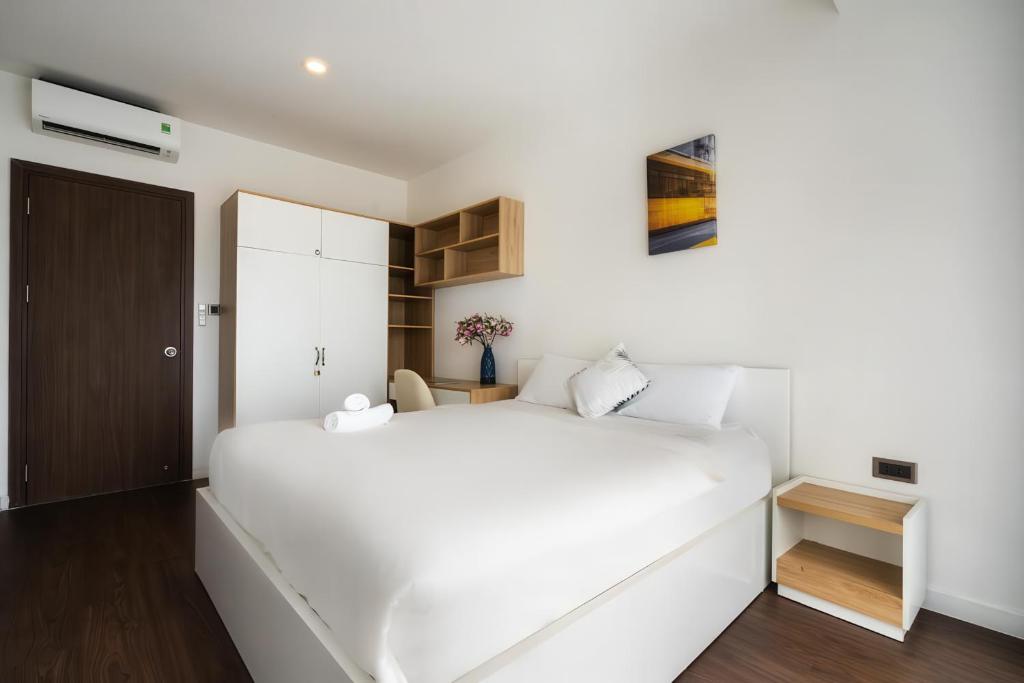 Saigon Royal - Trendy Modern Apartment