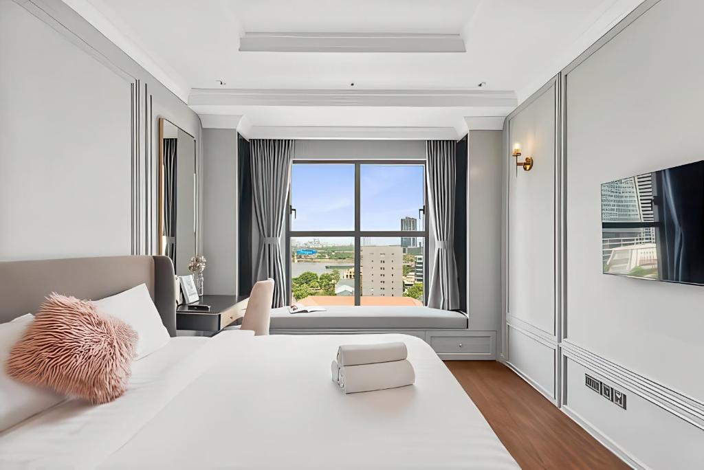 Saigon Royal - Trendy Modern Apartment