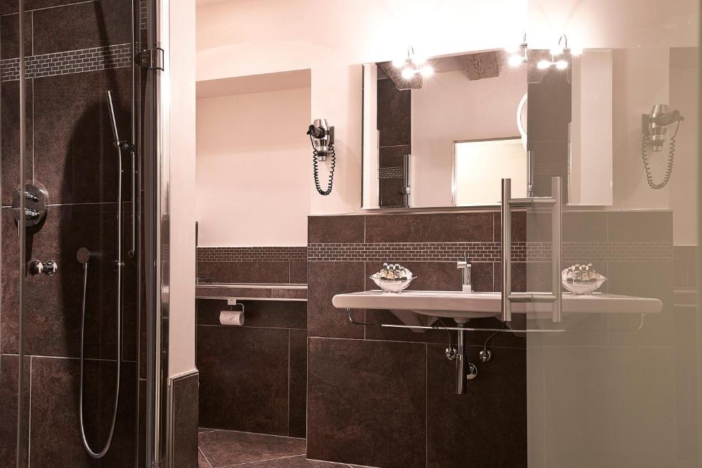 Двухместный (Улучшенный двухместный номер с 1 кроватью), Hotel d'Allèves
