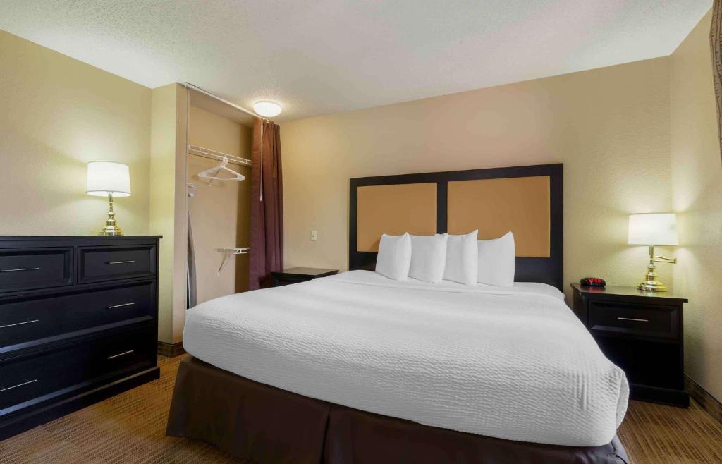 Extended Stay America Suites Rockford I90 image