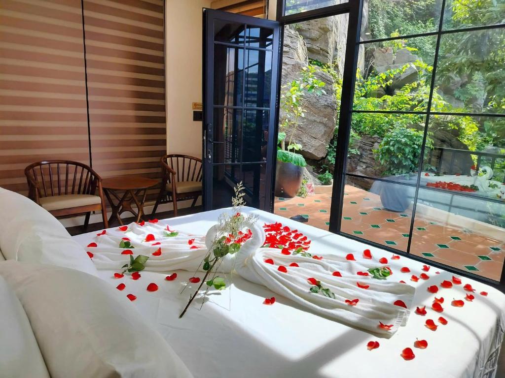 Camellia Garden Hotel