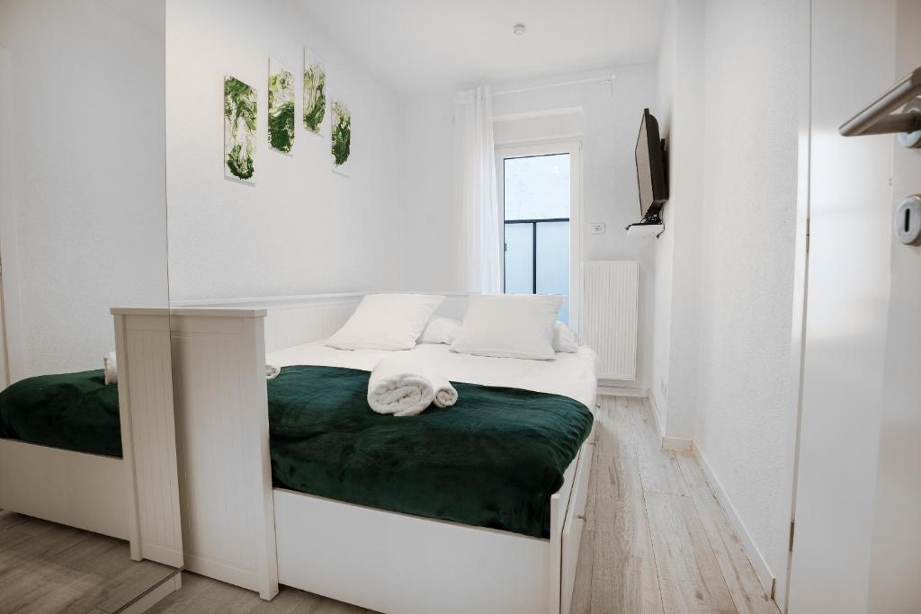 Flexible SelfCheckIns Zagreb 287 - 2 Bedroom Apartment - Loggia - City Centre, Zagreb