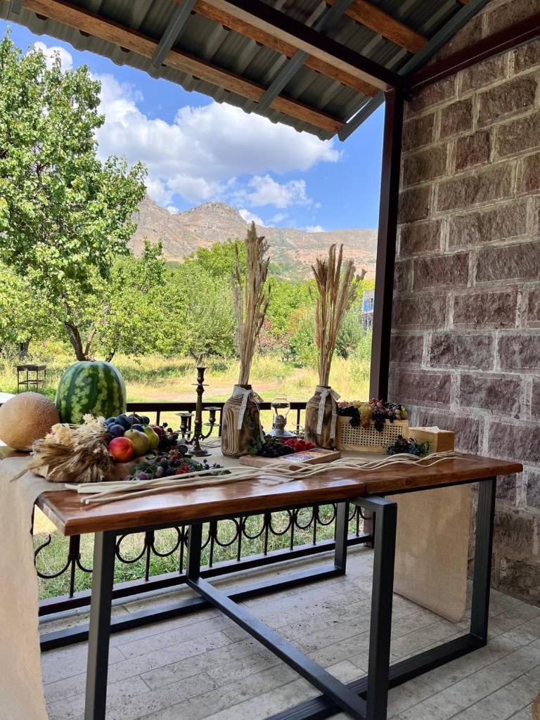 Vozni Lodge