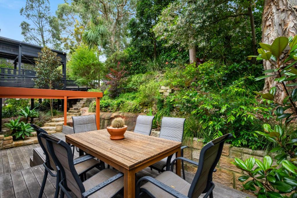 Luxury Escape - 4bd Home and Courtyard in Castlecrag photo 4