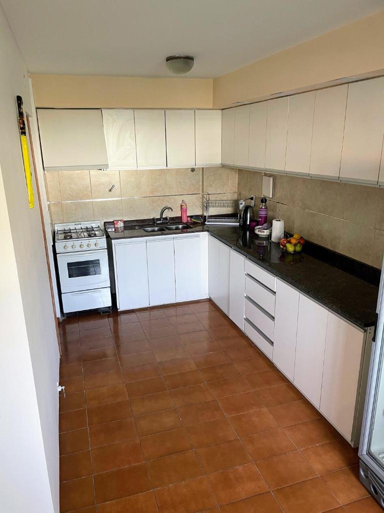 Departamento amplio Zona Centro de Mendoza photo 4