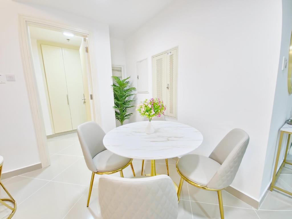 Harf1608 Al Reem Island Stylish 1BR W Balcony photo 3