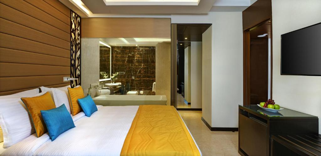 Двухместный (Day Use Room  (Check in at 12 PM and Check out at 5 PM on the SAME Day)), Country Inn & Suites By Radisson, Bengaluru Hebbal Road