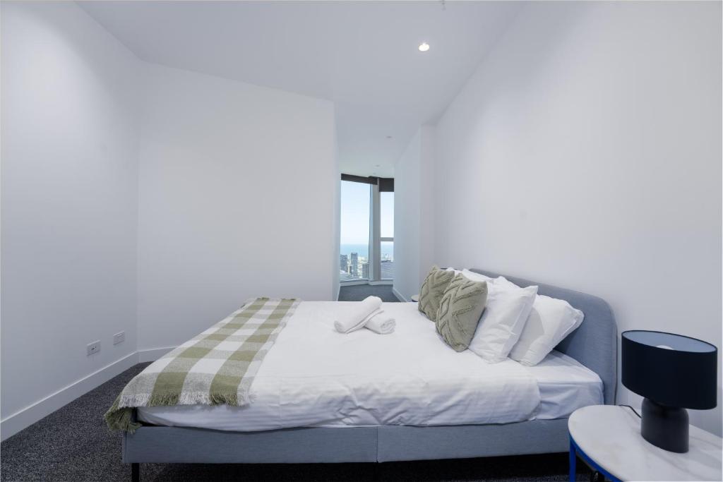 Stunning HighLevel 2br at WSP photo 1