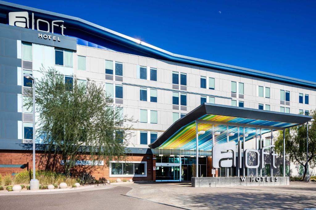 Aloft Tempe image