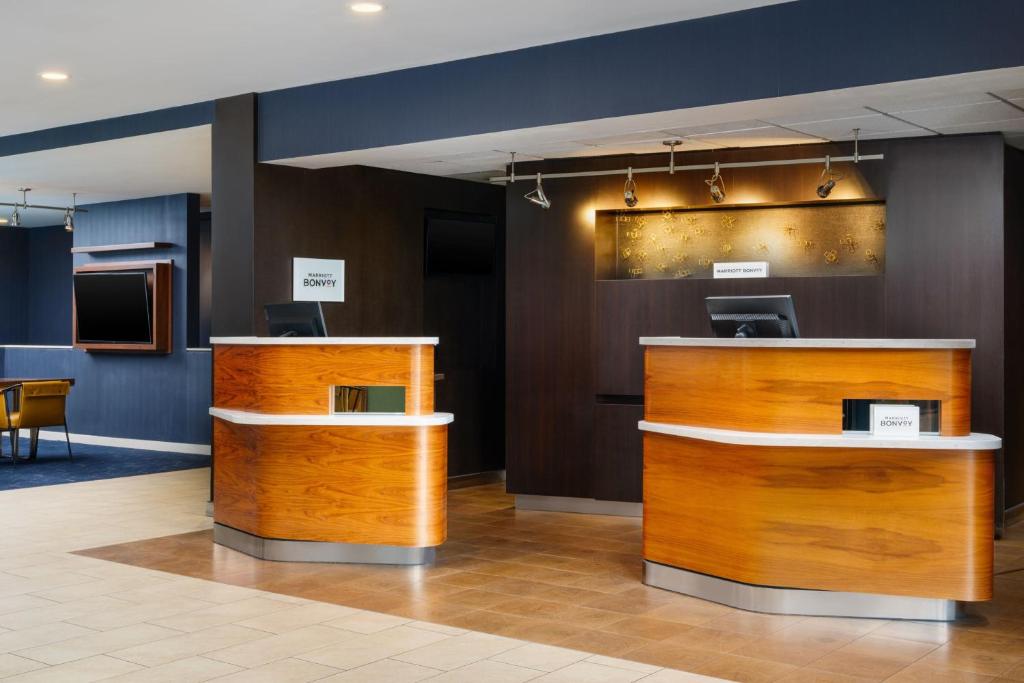 Courtyard by Marriott Columbus Worthington image
