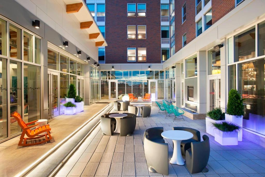 Aloft Syracuse Inner Harbor image