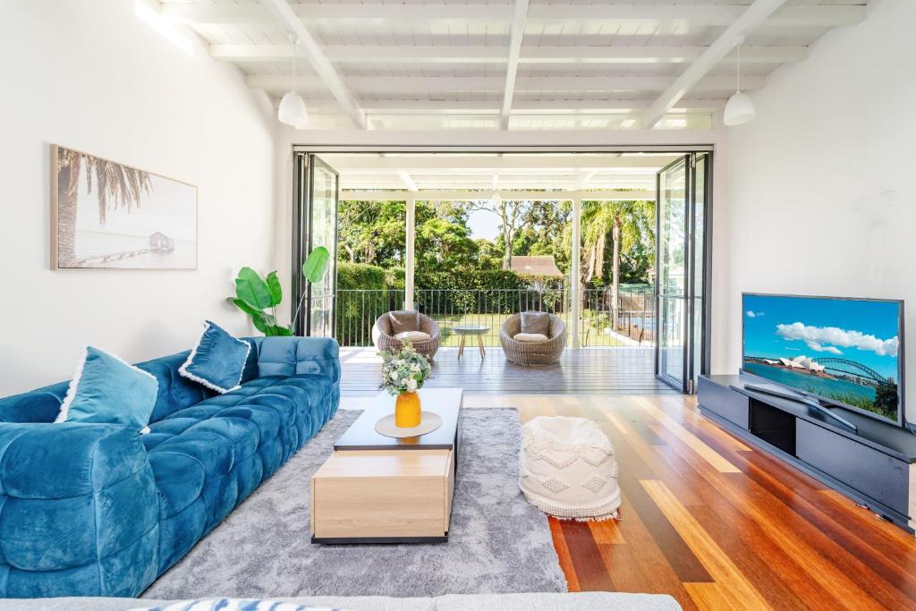 Strathfield Stylish 6br house with Pool Tennis photo 1