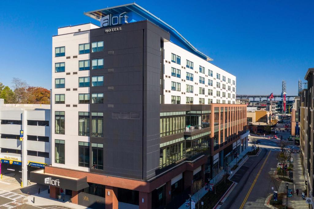 Aloft Atlanta at The Battery Atlanta image