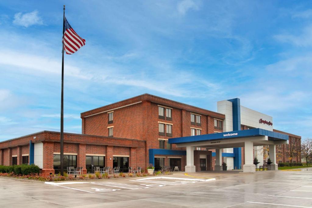 Hampton Inn West Des Moines Lake Drive image