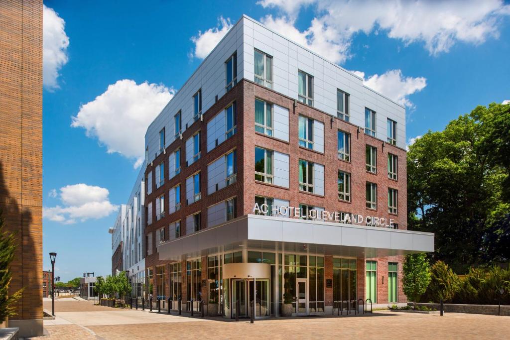 AC Hotel by Marriott Boston Cleveland Circle image