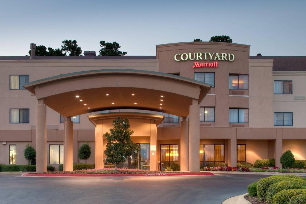 Courtyard by Marriott Texarkana image