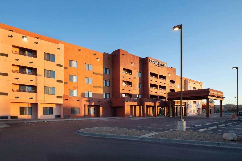 Courtyard by Marriott Farmington image
