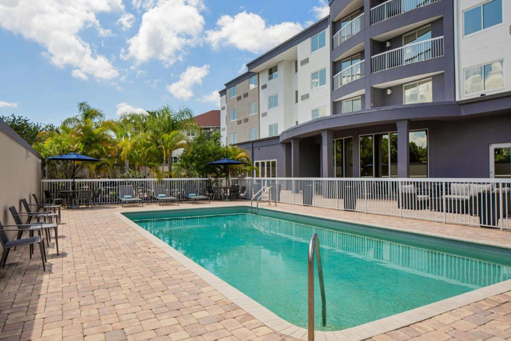 Courtyard by Marriott Tampa Oldsmar image
