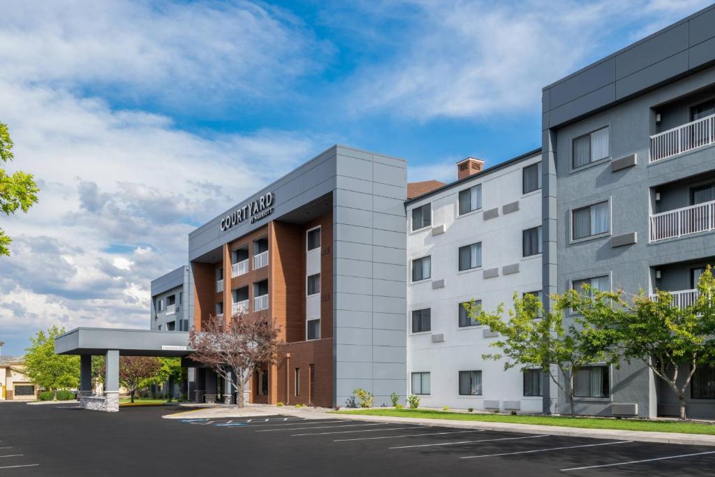 Courtyard by Marriott Reno image