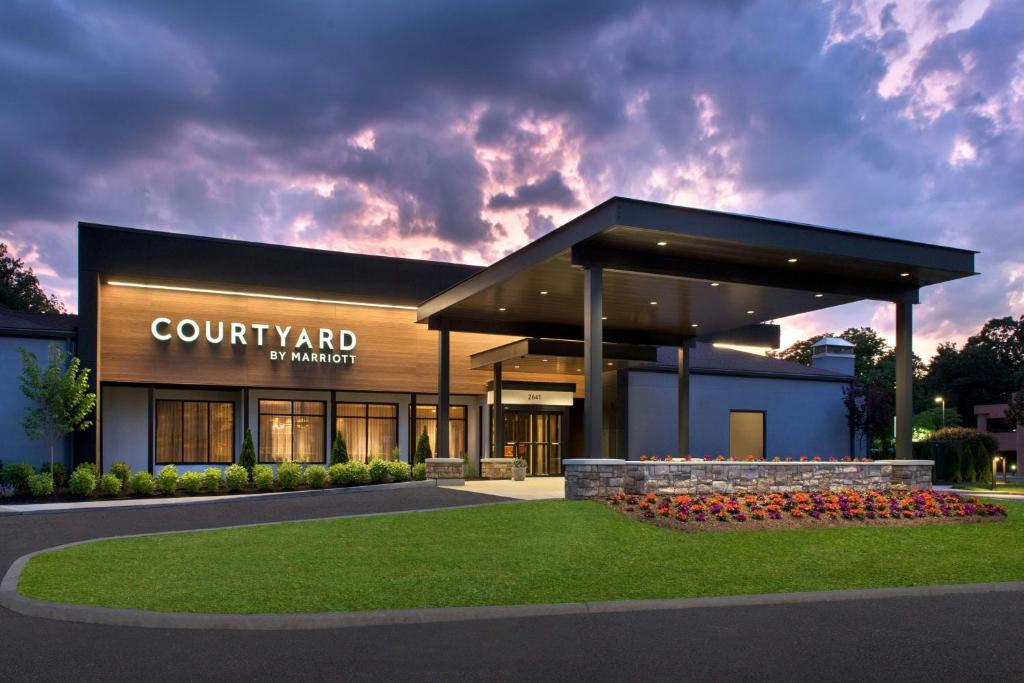 Courtyard by Marriott Poughkeepsie image