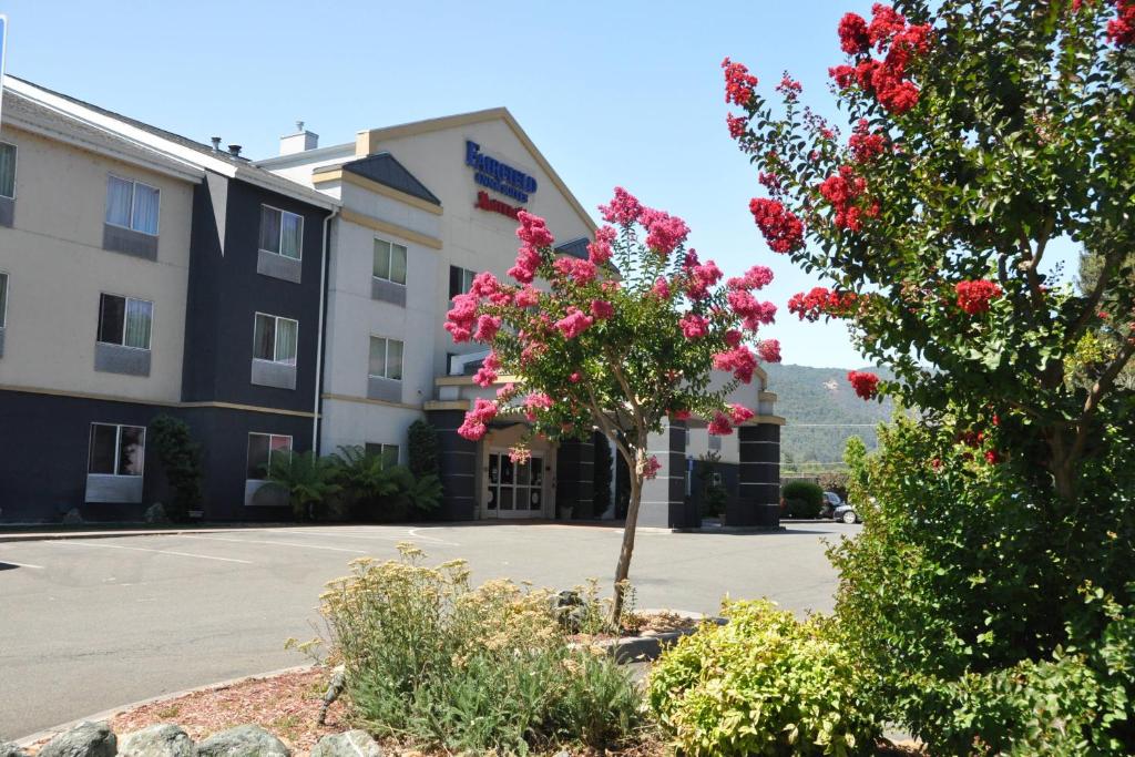Fairfield Inn & Suites by Marriott Ukiah - Mendocino County image