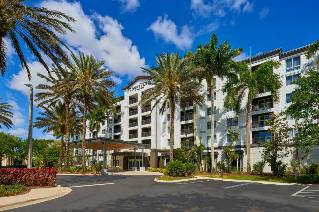 Courtyard by Marriott Fort Lauderdale Weston image