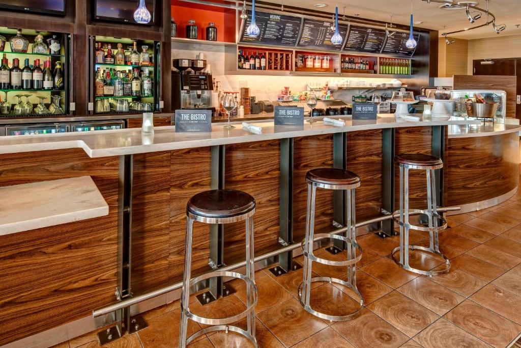 Courtyard by Marriott Midland image