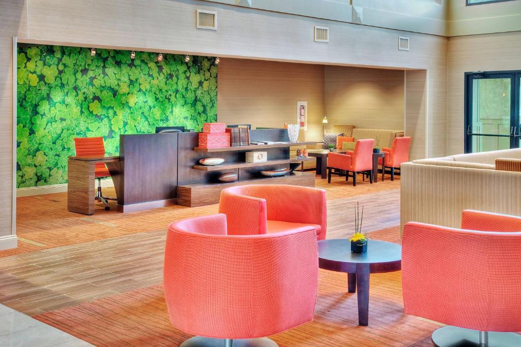 Courtyard by Marriott Erie image