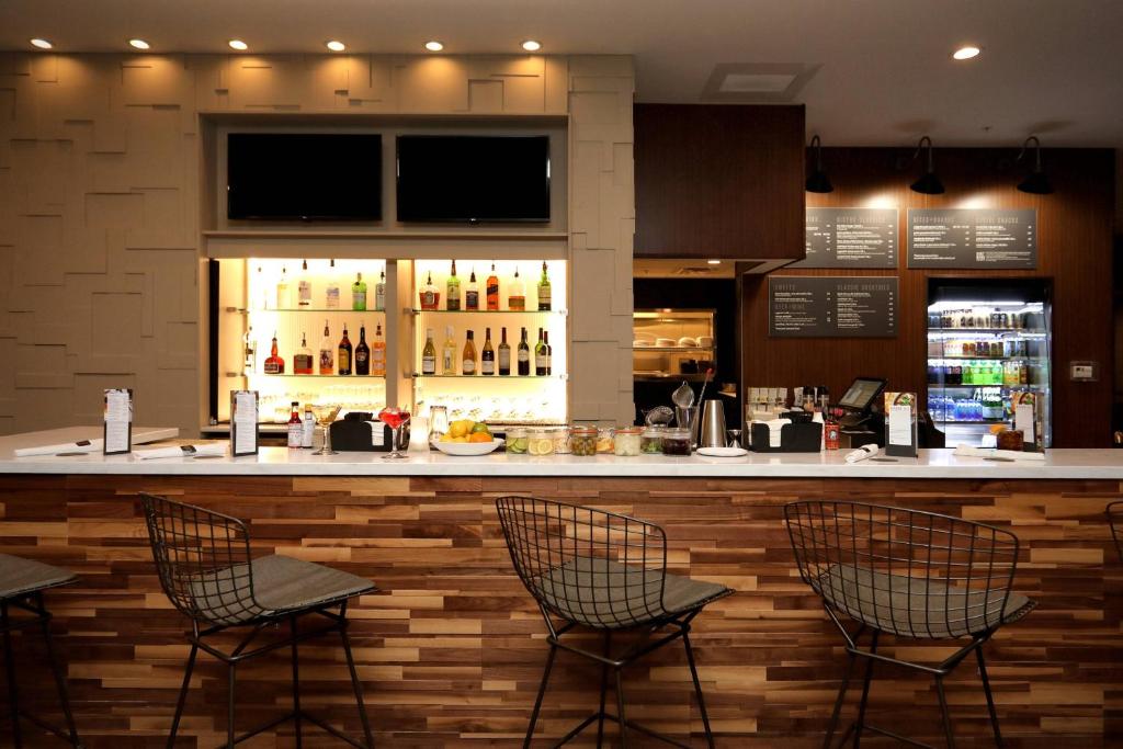 Courtyard by Marriott Southington image