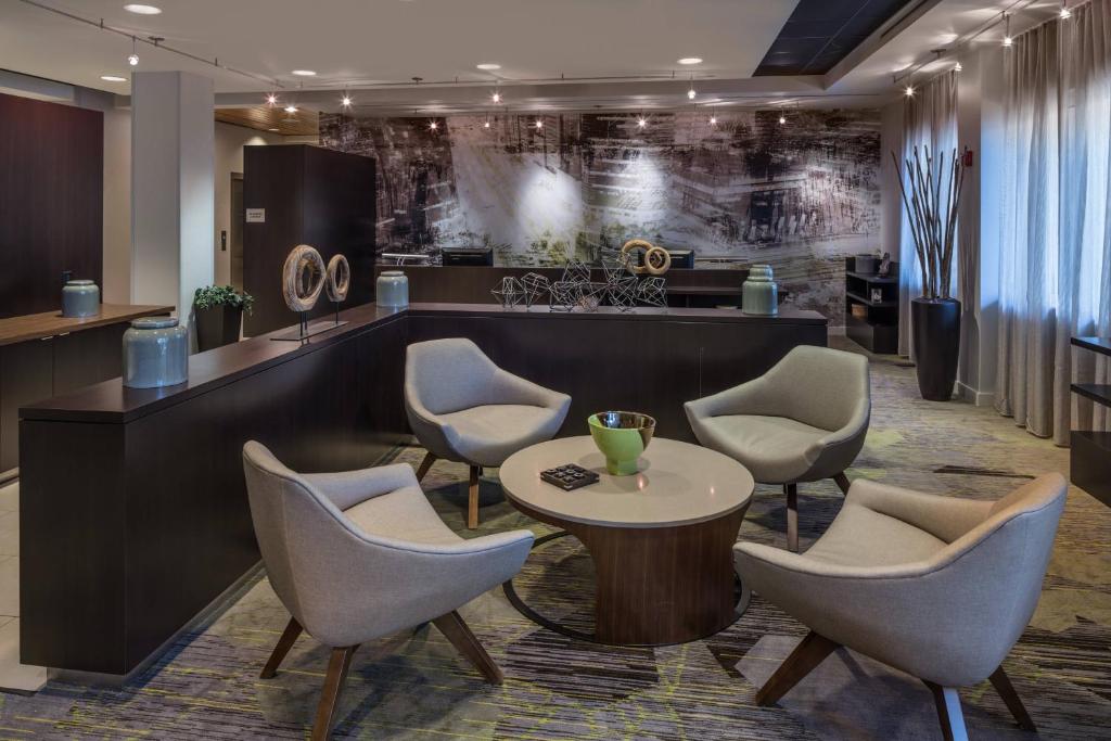Courtyard by Marriott Miami West/ FL Turnpike image