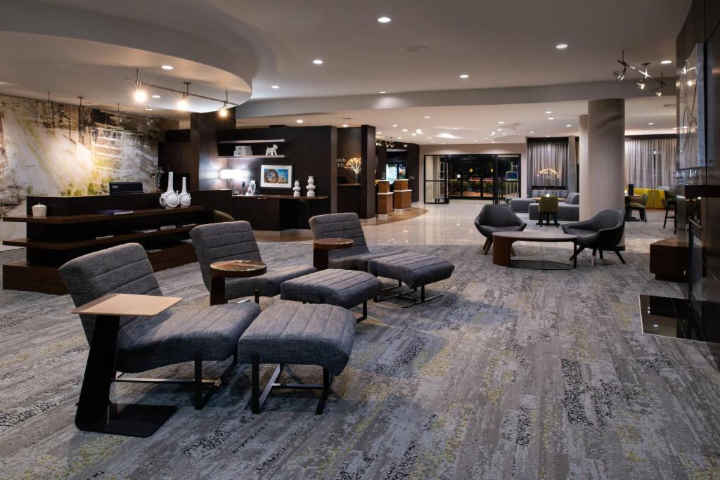 Courtyard by Marriott High Point image