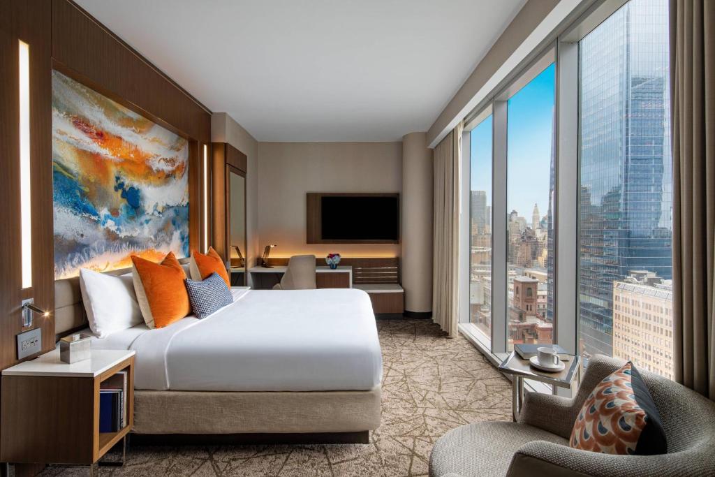 Courtyard by Marriott New York Manhattan/Midtown West image