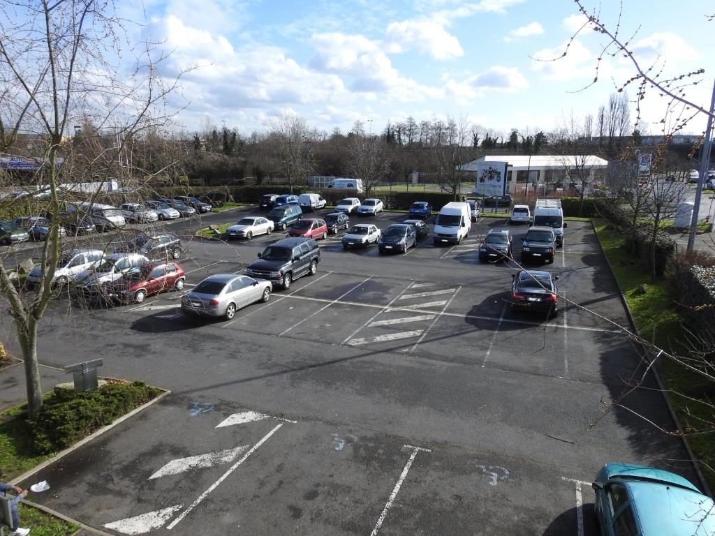 프리미에르 클라스 콘피앙스 새인트 오노린 (Premiere Classe Conflans Sainte Honorine) - 레스토랑