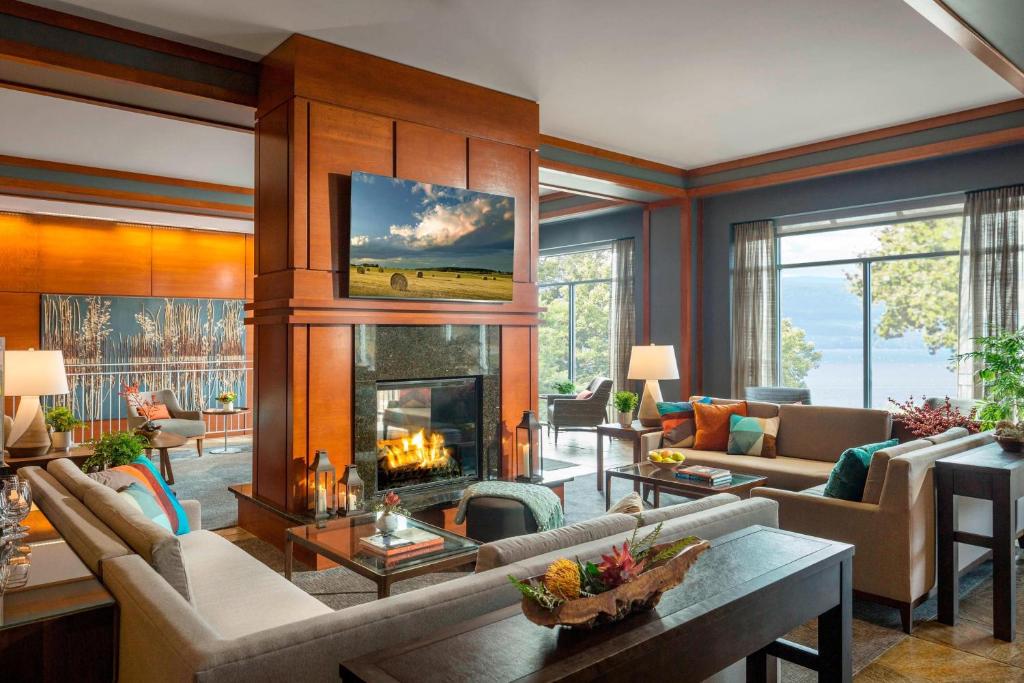 Courtyard Marriott Burlington Harbor image
