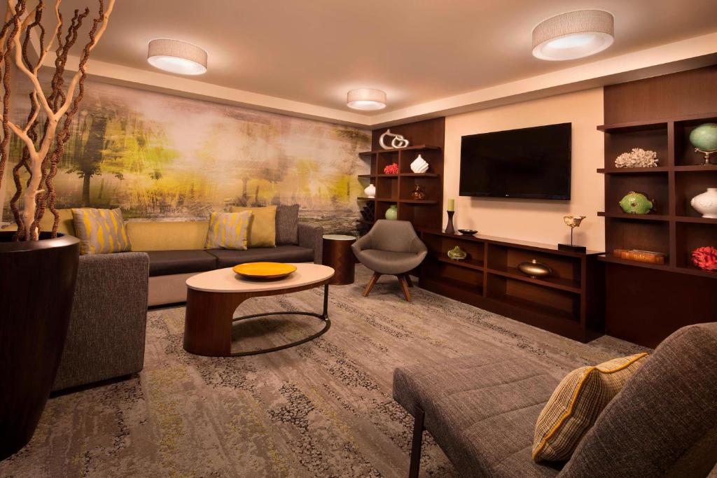 Courtyard by Marriott Boynton Beach image