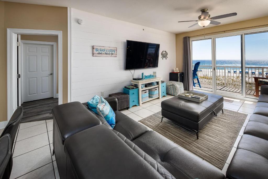 Summer Place 302 image