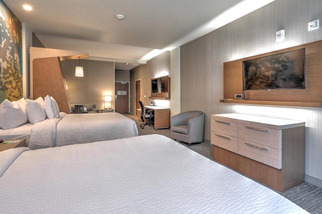 Courtyard by Marriott Deptford - Tap to explore photos