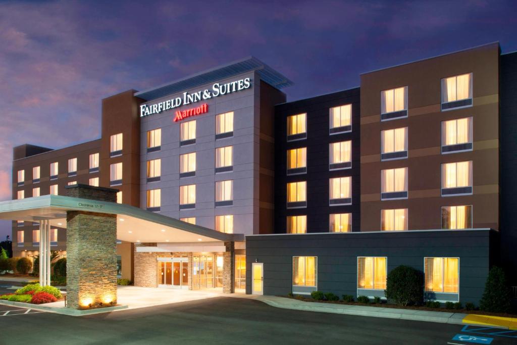 Fairfield Inn & Suites by Marriott Atlanta Gwinnett Place image