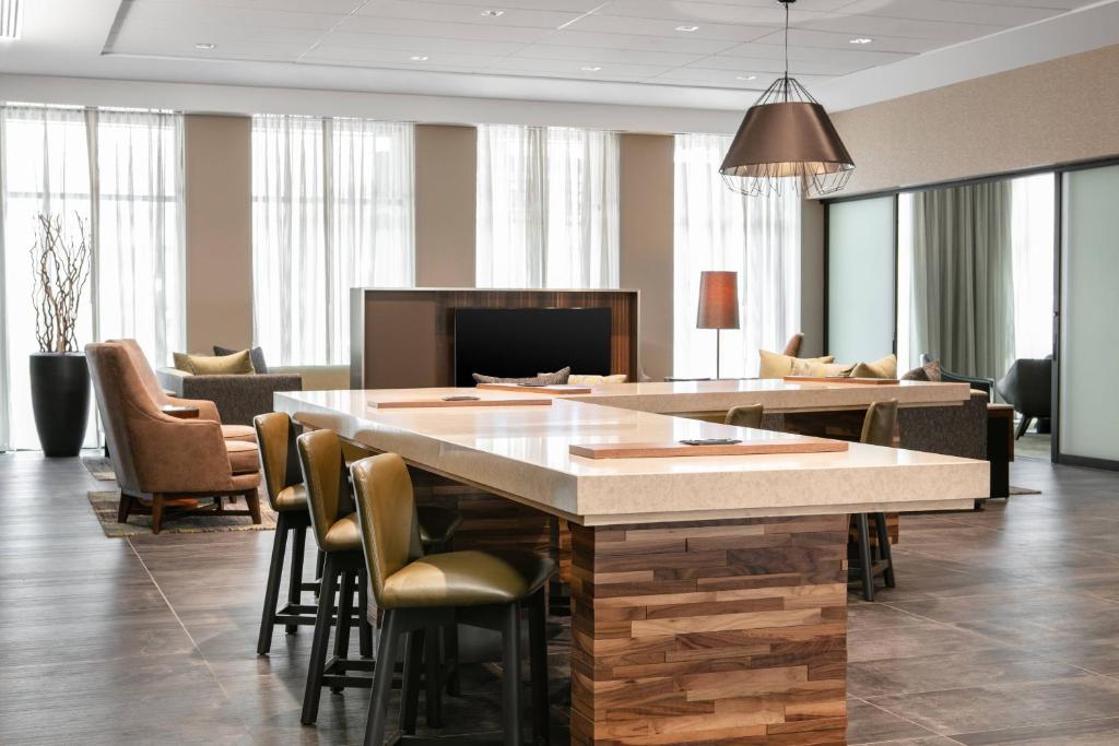 Courtyard by Marriott Sioux City Downtown/Convention Center image