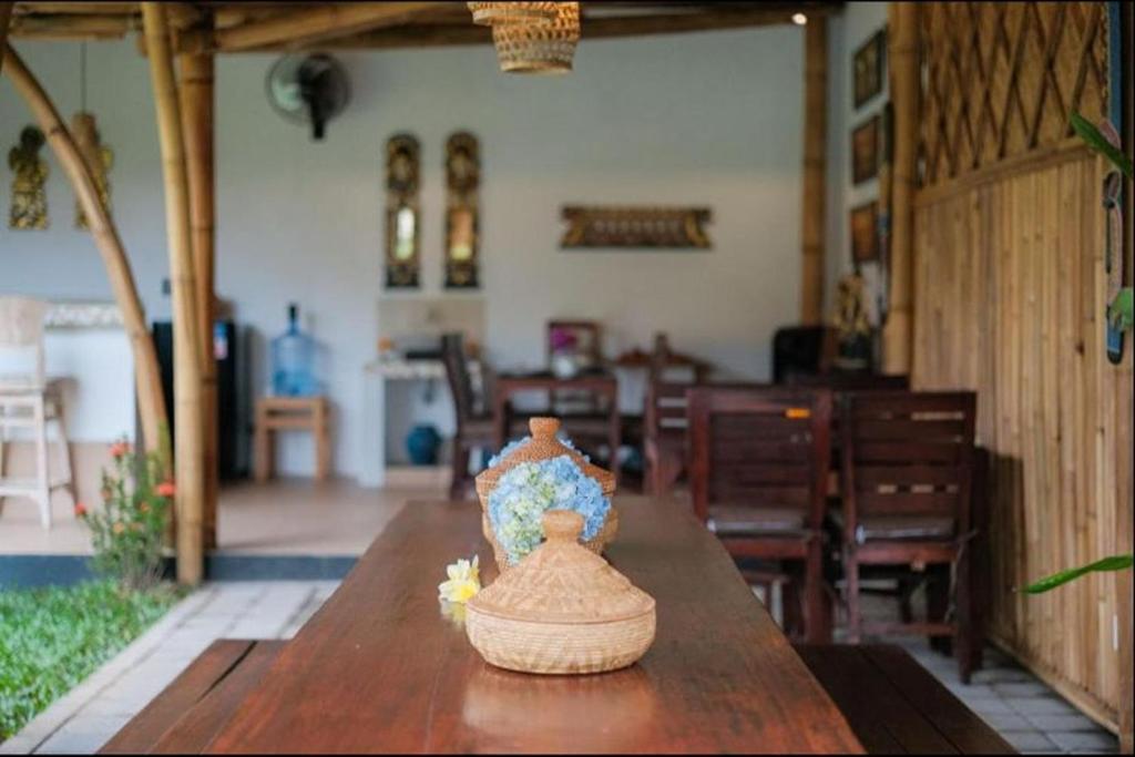 Villa Felise Sanur - Tap to explore photos
