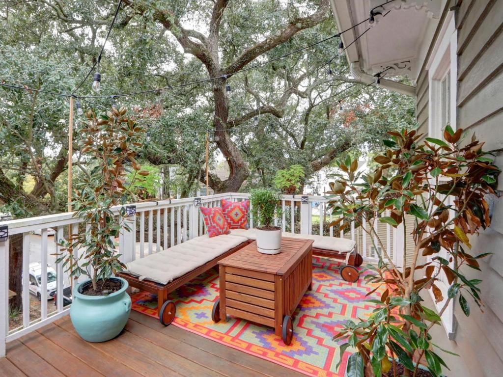 Park Avenue Treehouse image