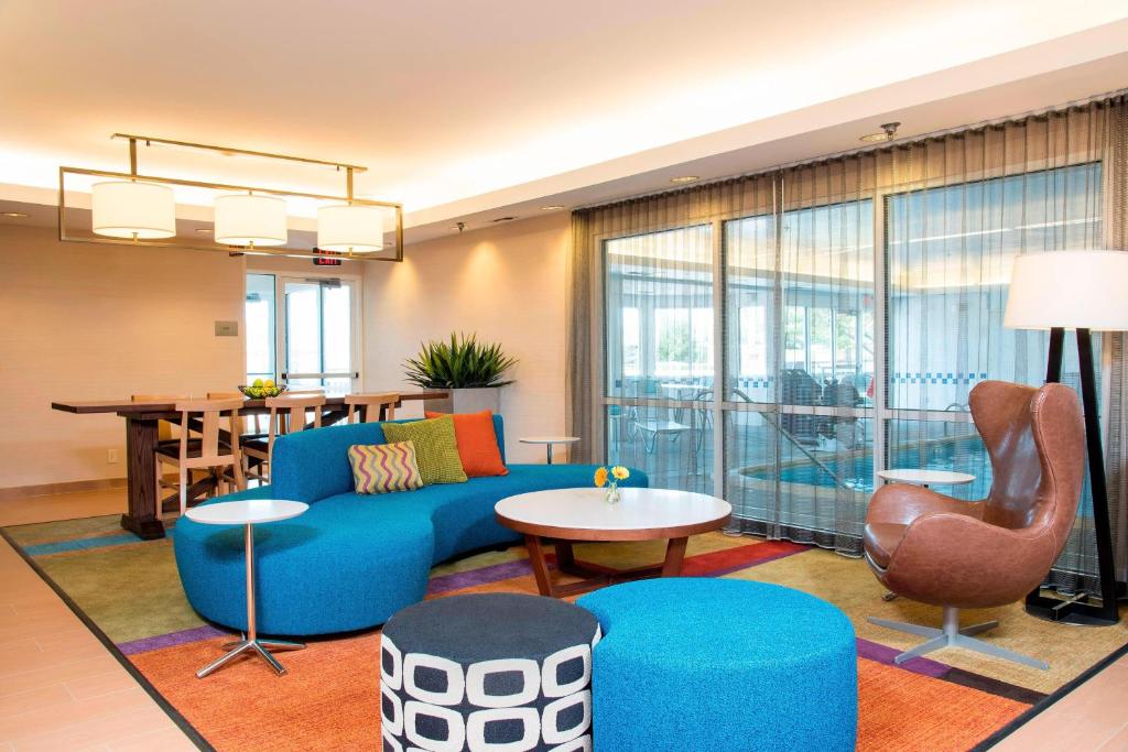 Fairfield Inn & Suites by Marriott Bloomington image