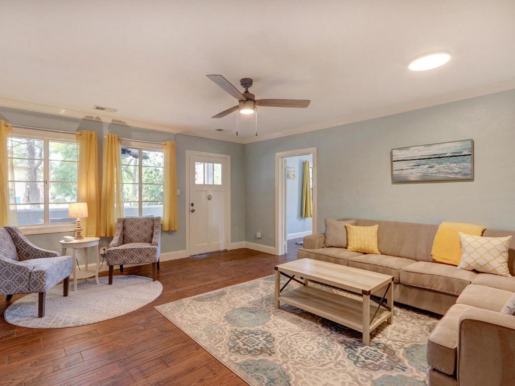 Sundial Inn Unit 2 image