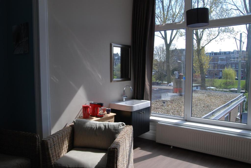Bed & Breakfast Obrechtstraat photo 2