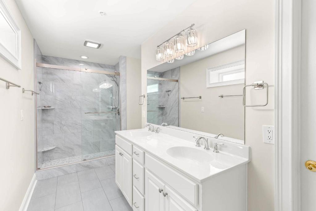 Beach House 415 image