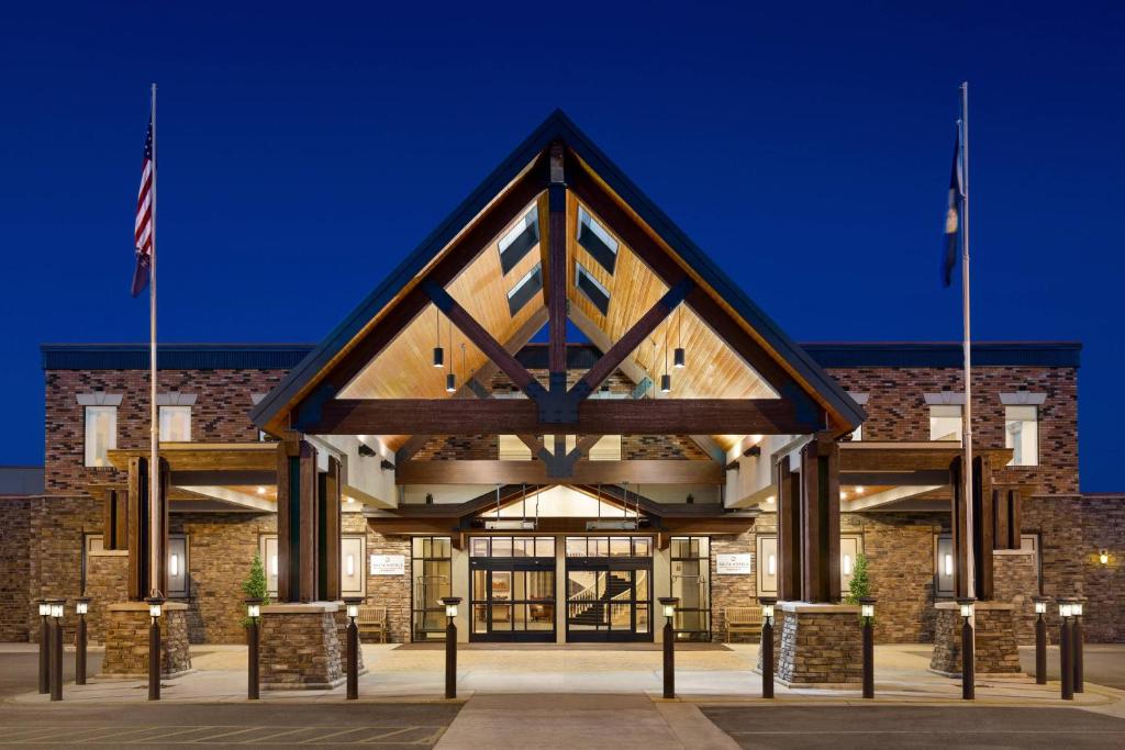 Delta Hotels by Marriott Helena Colonial image