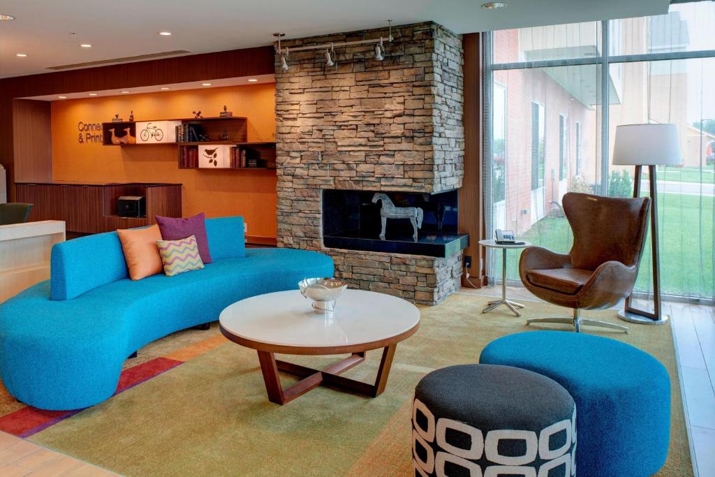 Fairfield Inn & Suites by Marriott Detroit Troy image