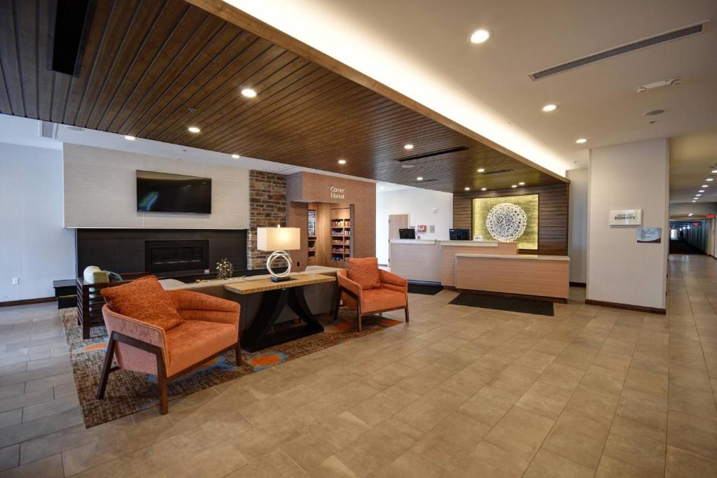 Fairfield Inn & Suites by Marriott Milwaukee North image